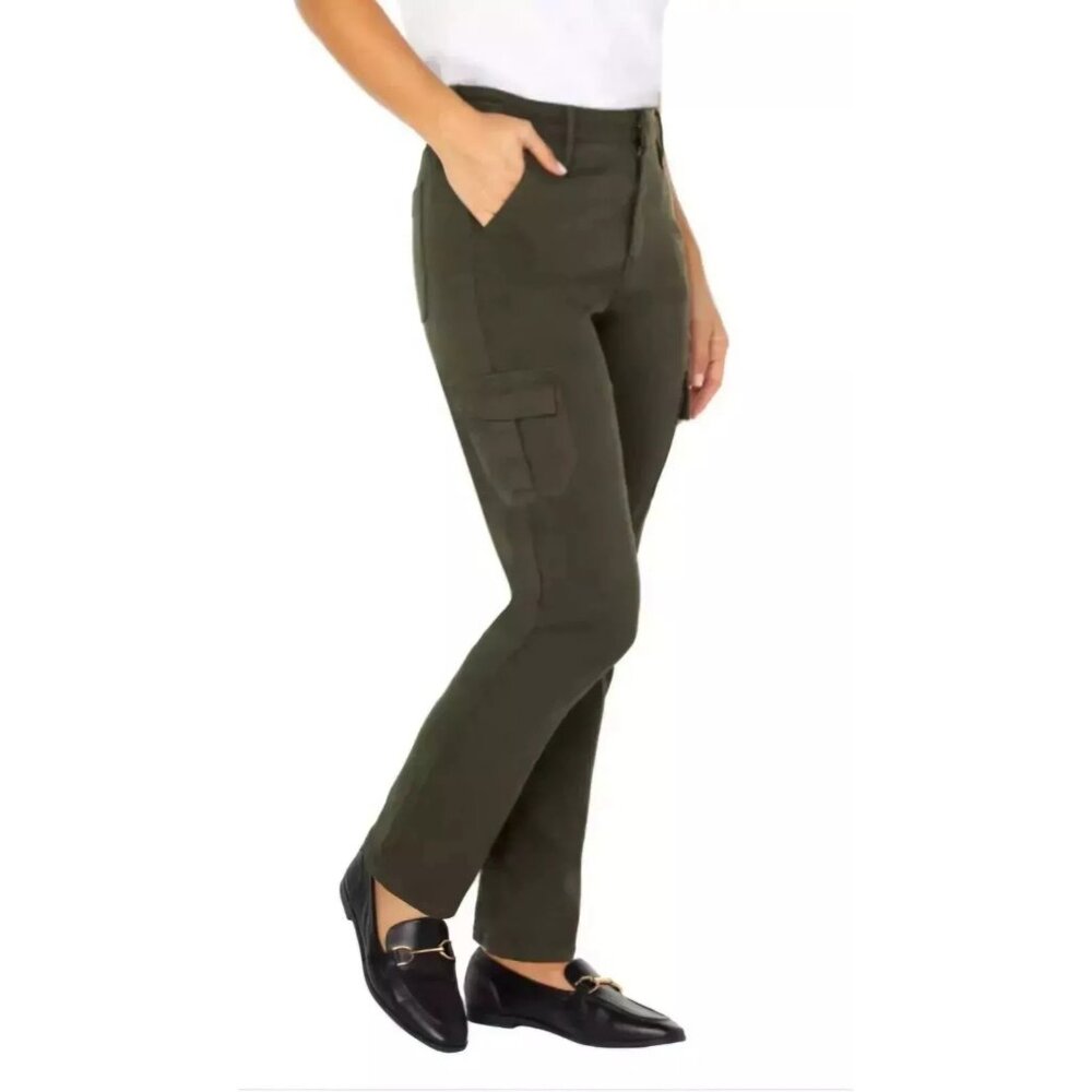 Well Worn Women's 4/27 Retro High-Rise Sustainable 90's Cargo Pants 31" Inseam
